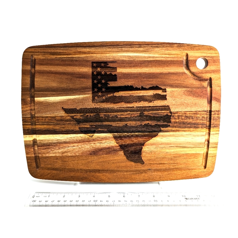 Handmade cutting board with patriotic Texas USA flag, 14x10x0.6 inch